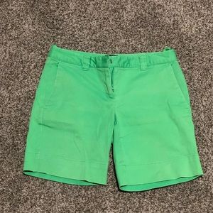 Beautiful izod stretch shorts size 2